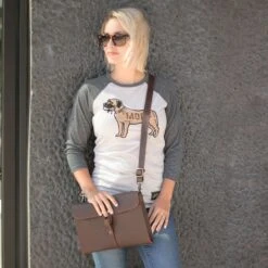 Mae Glove Leather Crossbody Bag-7396097797 -Baseballism Mae Crossbody Lifestyle 2